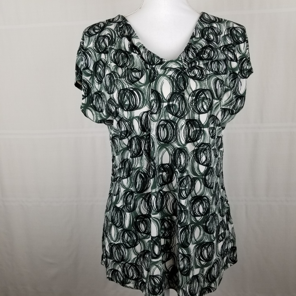 New York & Co short sleeve gathered jersey top M